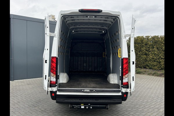 Iveco Daily 35S14V 2.3 136 PK / L2H2 / 270 A DEUREN / 3.5T TREKHAAK / 45.331 KM !! / AIRCO / BLUETOOTH