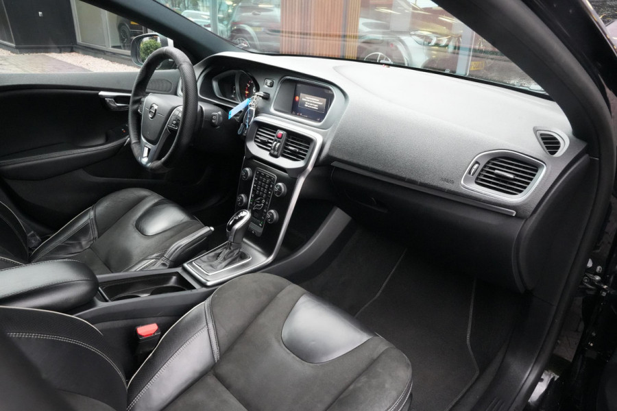 Volvo V40 2.0 T4 Business Sport R Design Stoelverw. Leer/Alcantara Digitale Teller Cruise PDC