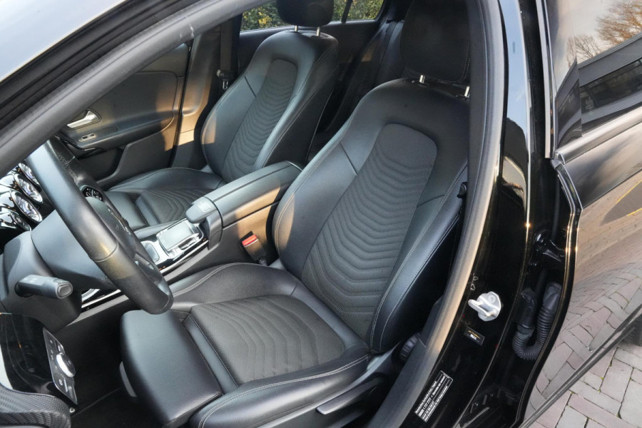 Mercedes-Benz A-Klasse 160 Ambient LED Leer/Stof Camera