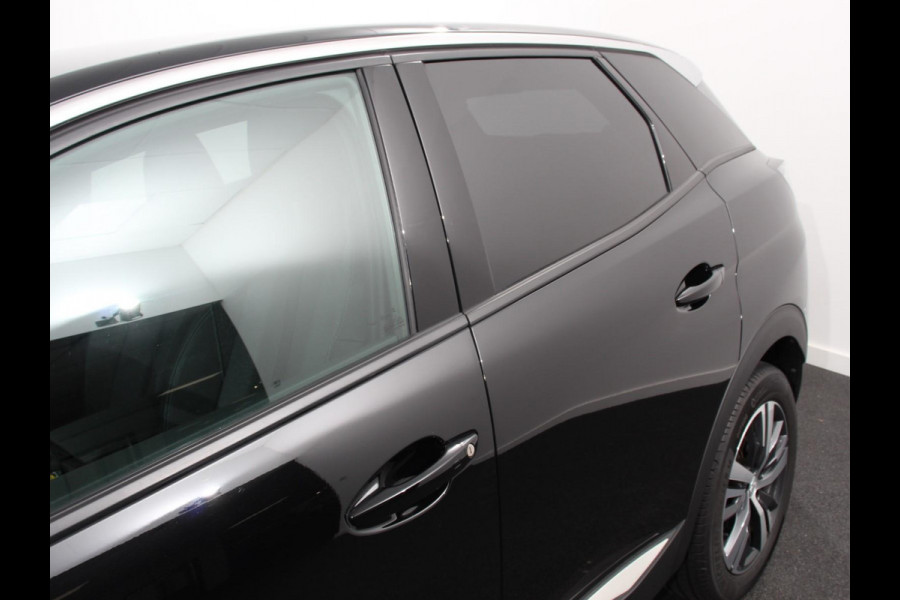 Peugeot 3008 1.2 PureTech Automaat Allure | Climate control | Adaptive cruise control | Camera | Parkeersensoren | Verwarmde voorstoelen | LED | Navigatie | Apple Carplay/ Android Auto