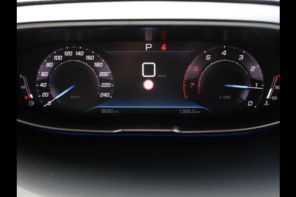 Peugeot 3008 1.2 PureTech Automaat Allure | Climate control | Adaptive cruise control | Camera | Parkeersensoren | Verwarmde voorstoelen | LED | Navigatie | Apple Carplay/ Android Auto