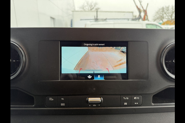 Mercedes-Benz Sprinter 215 1.9 CDI L2H2 LED MBUX Climate Control Cruise Control Camera Carplay Lucht geveerde stoel