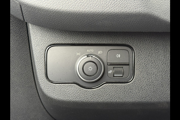 Mercedes-Benz Sprinter 215 1.9 CDI L2H2 LED MBUX Climate Control Cruise Control Camera Carplay Lucht geveerde stoel