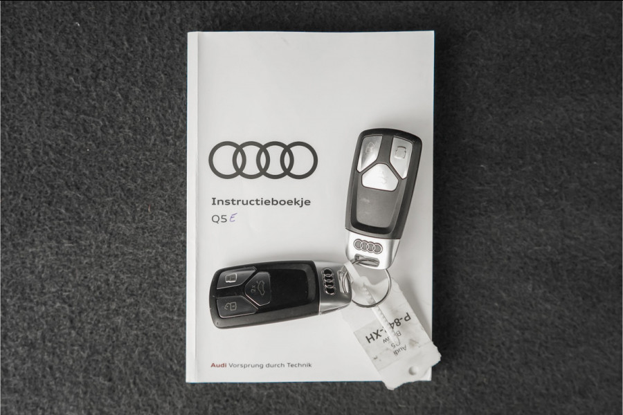 Audi Q5 50 TFSI e Quattro S Edition Pano Luchtvering Camera Trekhaak 22"