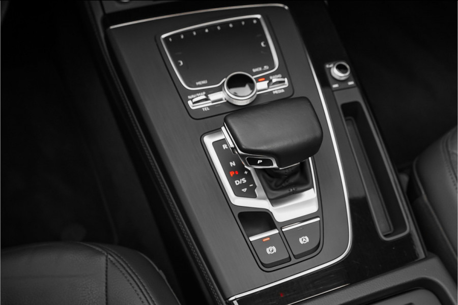 Audi Q5 50 TFSI e Quattro S Edition Pano Luchtvering Camera Trekhaak 22"