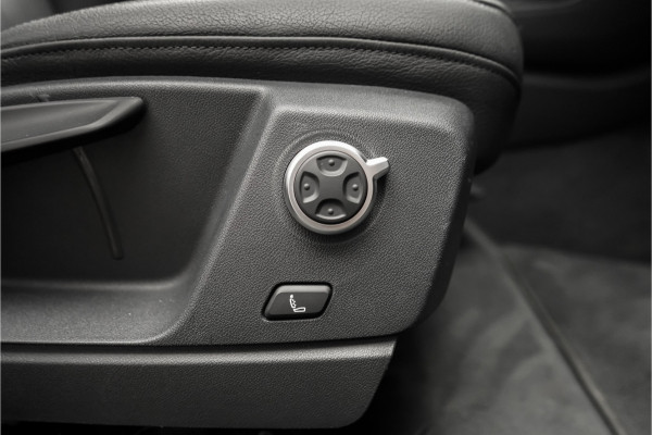 Audi Q5 50 TFSI e Quattro S Edition Pano Luchtvering Camera Trekhaak 22"