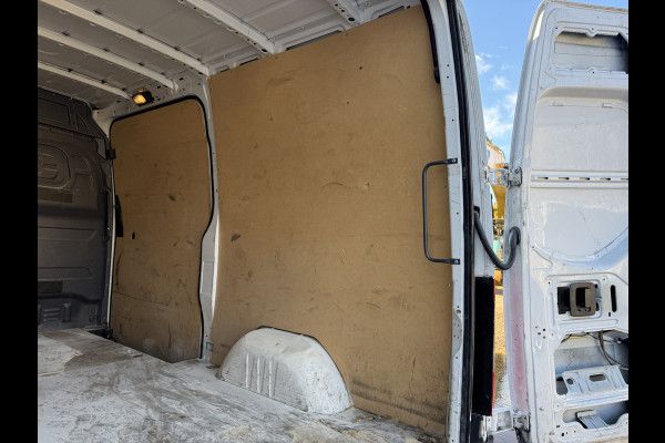 Mercedes-Benz Sprinter 314 2.2 CDI Automaat L2H2 MBUX Climate Control Cruise Control Carplay Camera