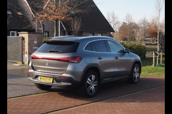 Mercedes-Benz EQA 250 Business Solution Luxury 67 kWh | SOH 98% | Camera | Sfeerverlichting | NL-Auto |
