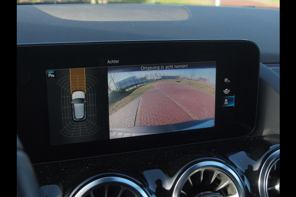 Mercedes-Benz EQA 250 Business Solution Luxury 67 kWh | SOH 98% | Camera | Sfeerverlichting | NL-Auto |