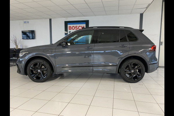 Volkswagen Tiguan 1.4 TSI eHybrid R-Line Business+Black style Panoramadak / Trekhaak /Carplay/ Leer/ Headup