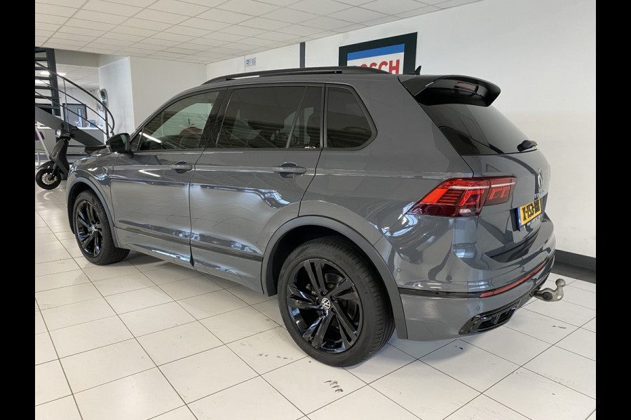 Volkswagen Tiguan 1.4 TSI eHybrid R-Line Business+Black style Panoramadak / Trekhaak /Carplay/ Leer/ Headup