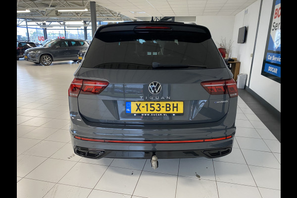 Volkswagen Tiguan 1.4 TSI eHybrid R-Line Business+Black style Panoramadak / Trekhaak /Carplay/ Leer/ Headup