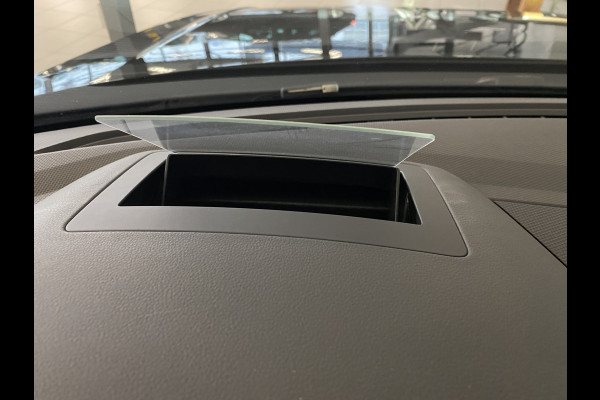 Volkswagen Tiguan 1.4 TSI eHybrid R-Line Business+Black style Panoramadak / Trekhaak /Carplay/ Leer/ Headup