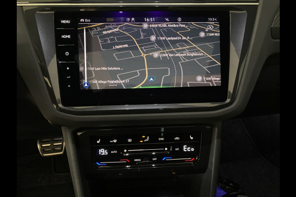 Volkswagen Tiguan 1.4 TSI eHybrid R-Line Business+Black style Panoramadak / Trekhaak /Carplay/ Leer/ Headup