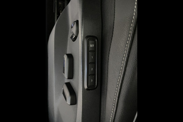 Volkswagen Tiguan 1.4 TSI eHybrid R-Line Business+Black style Panoramadak / Trekhaak /Carplay/ Leer/ Headup