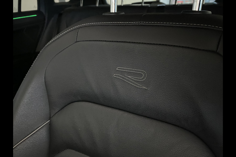 Volkswagen Tiguan 1.4 TSI eHybrid R-Line Business+Black style Panoramadak / Trekhaak /Carplay/ Leer/ Headup