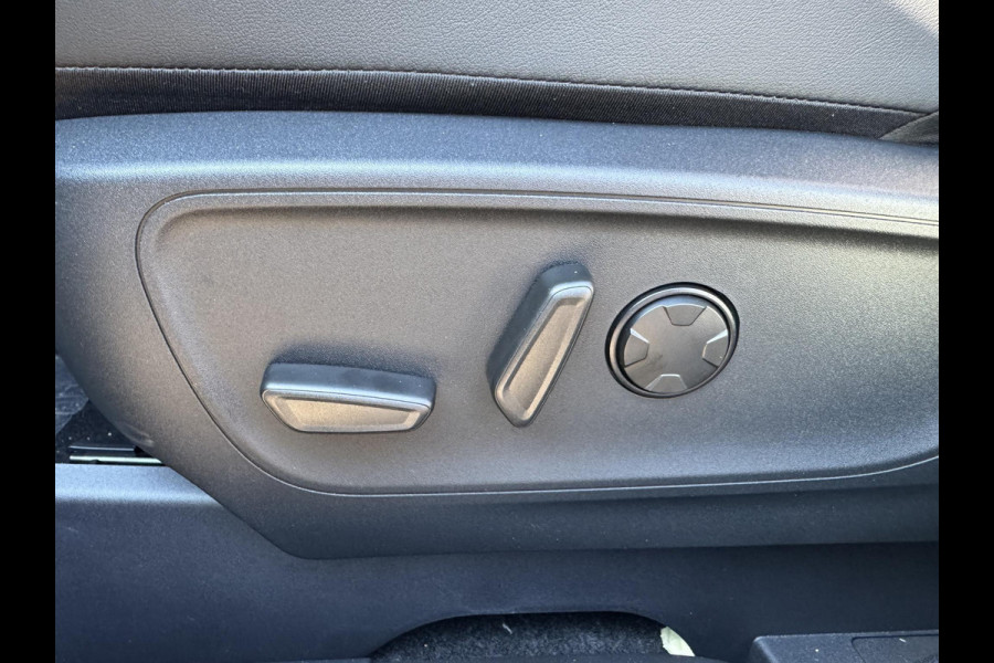 Ford Kuga 2.5 PHEV ST-Line X | Orig. NL Auto | Panoramadak | Head up Display | Adaptive LED | Winter Pack | Wegklapbare trekhaak | 19 inch lichtmetalen velgen | AGR-stoelen | Bang&Olufsen | Elektrische achterklep