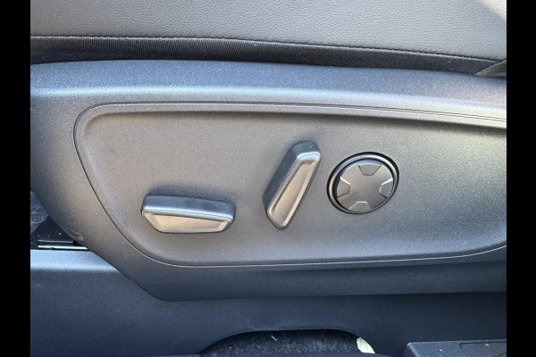 Ford Kuga 2.5 PHEV ST-Line X | Orig. NL Auto | Panoramadak | Head up Display | Adaptive LED | Winter Pack | Wegklapbare trekhaak | 19 inch lichtmetalen velgen | AGR-stoelen | Bang&Olufsen | Elektrische achterklep