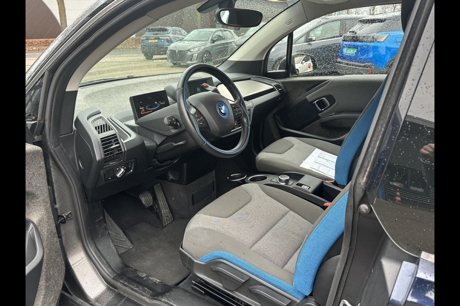 BMW i3 Basis 120Ah 42 kWh SOH 100% | 3-FASE LADER | WARMTEPOMP | ORIGINEEL NL AUTO MET NAP | DEALER ONDERHOUDEN | STOELVERWARMING | CAMERA | 12 MND BOVAG GARANTIE