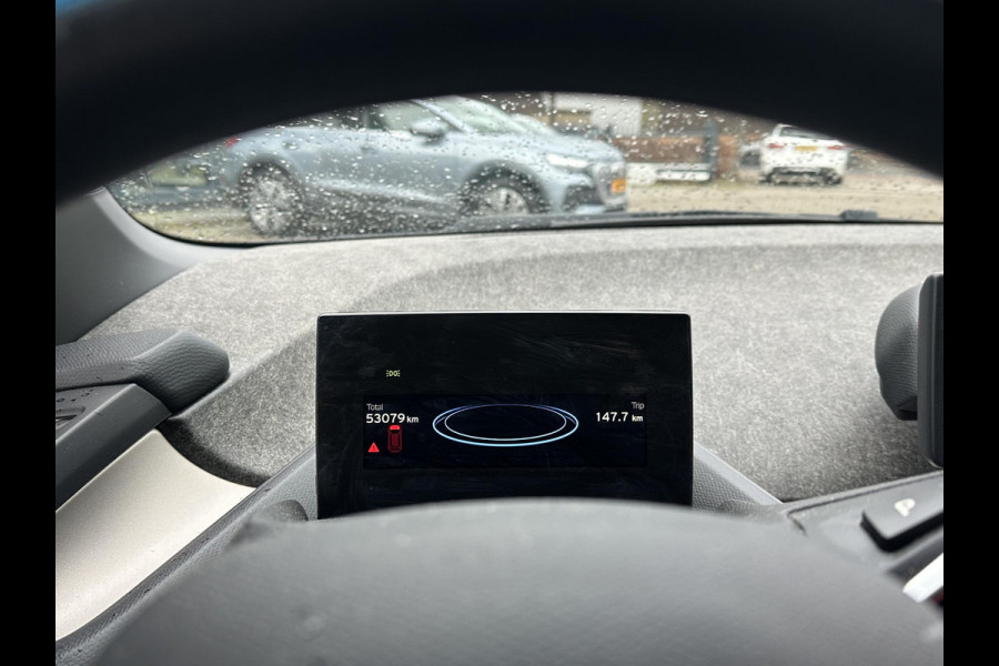 BMW i3 Basis 120Ah 42 kWh SOH 100% | 3-FASE LADER | WARMTEPOMP | ORIGINEEL NL AUTO MET NAP | DEALER ONDERHOUDEN | STOELVERWARMING | CAMERA | 12 MND BOVAG GARANTIE