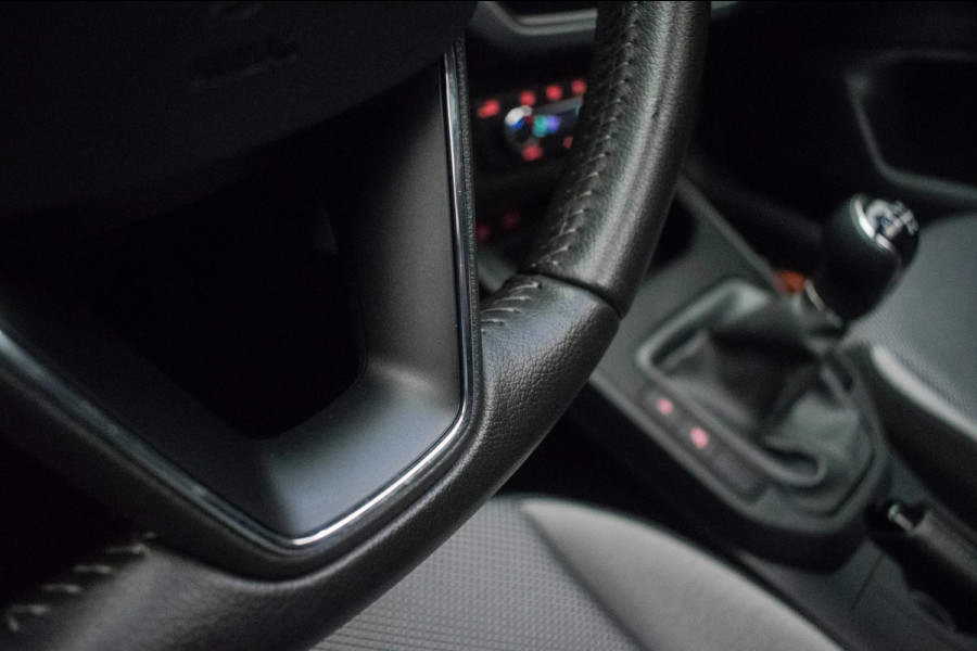 Seat Ibiza 1.0 TSI Limited Edition ORG NL [ Panoramadak Virtual Cockpit Full LED Camera Carplay FR Look Climate Control ]