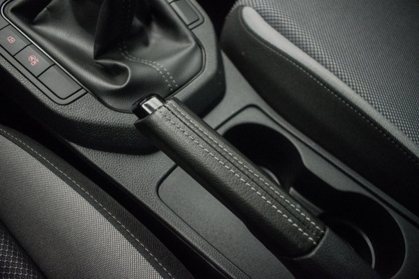 Seat Ibiza 1.0 TSI Limited Edition ORG NL [ Panoramadak Virtual Cockpit Full LED Camera Carplay FR Look Climate Control ]