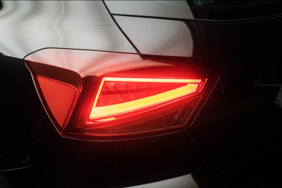 Seat Ibiza 1.0 TSI Limited Edition ORG NL [ Panoramadak Virtual Cockpit Full LED Camera Carplay FR Look Climate Control ]