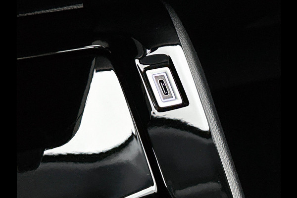 Peugeot 208 1.2 Hybrid 100PK Automaat Allure | Navigatie | Apple Carplay/Android Auto | Airco | Parkeer sensoren | Cruise Control | Lichtmetalen Velgen