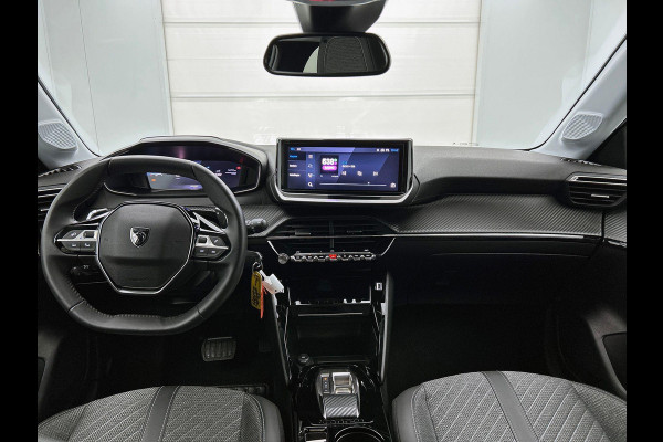 Peugeot 208 1.2 Hybrid 100PK Automaat Allure | Navigatie | Apple Carplay/Android Auto | Airco | Parkeer sensoren | Cruise Control | Lichtmetalen Velgen