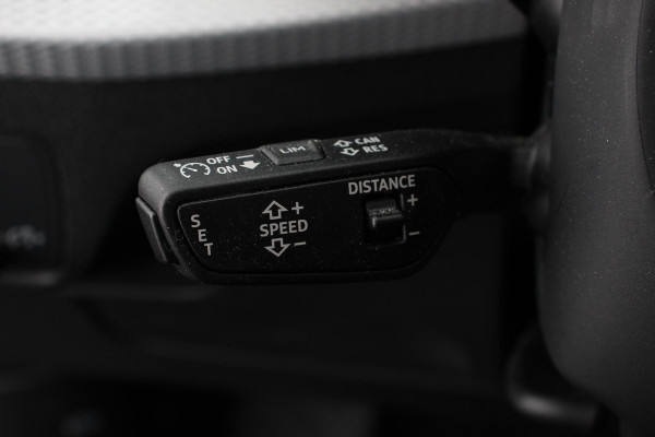 Audi Q2 35 TFSI 150pk S-tronic Prestige | Navigatie | Apple Carplay/Android Auto | Camera | Parkeersensoren | Adaptive Cruise Control | Elektrische achterklep |  Matrix LED-koplampen | Stoelverwarming | Getinte ramen