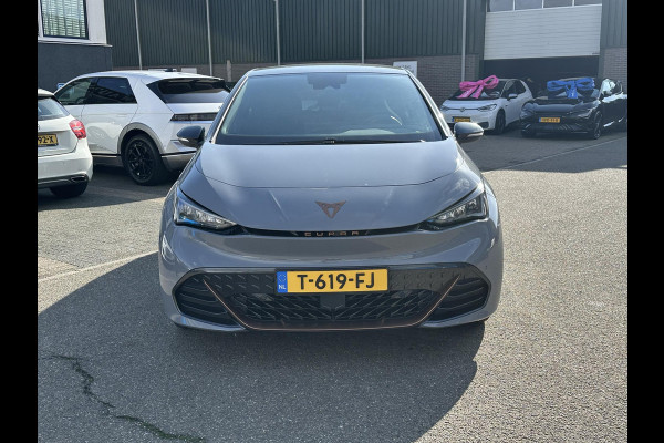 CUPRA Born Essential 62 kWh | SOH 91% | STOELVERWARMING | APPLECARPLAY / ANDROID AUTO | ADAP. CRUISE | ACHTERUITRIJCAMERA | KEYLESS | 3 FASE | 12 MND BOVAG GARANTIE |