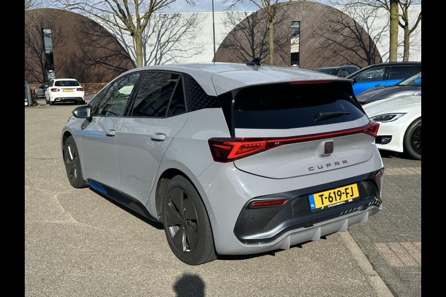 CUPRA Born Essential 62 kWh | SOH 91% | STOELVERWARMING | APPLECARPLAY / ANDROID AUTO | ADAP. CRUISE | ACHTERUITRIJCAMERA | KEYLESS | 3 FASE | 12 MND BOVAG GARANTIE |
