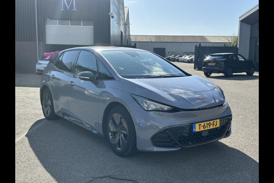 CUPRA Born Essential 62 kWh | SOH 91% | STOELVERWARMING | APPLECARPLAY / ANDROID AUTO | ADAP. CRUISE | ACHTERUITRIJCAMERA | KEYLESS | 3 FASE | 12 MND BOVAG GARANTIE |