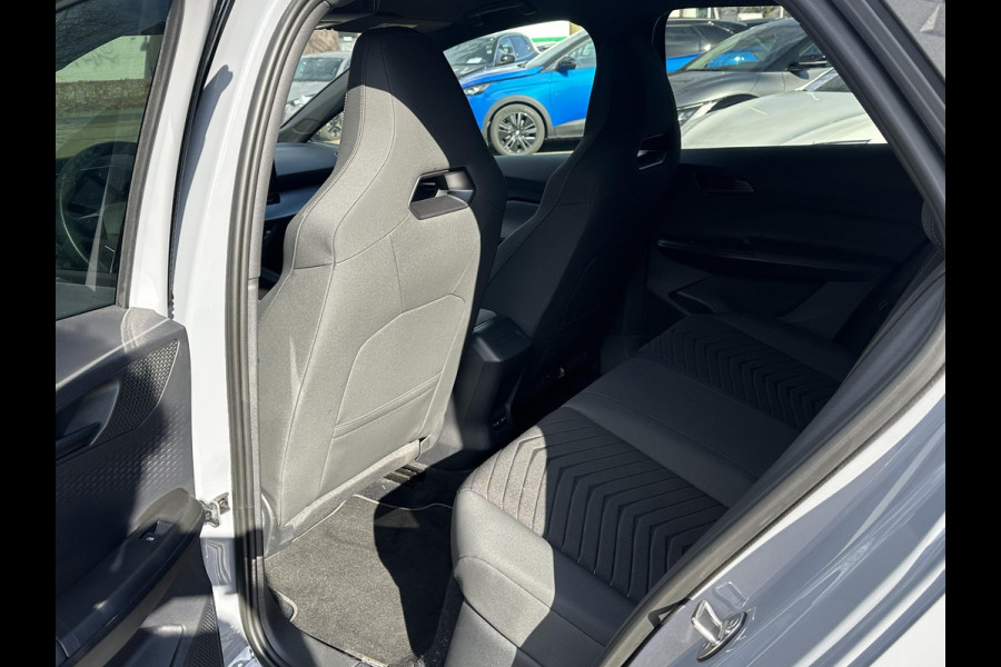 CUPRA Born Essential 62 kWh | SOH 91% | STOELVERWARMING | APPLECARPLAY / ANDROID AUTO | ADAP. CRUISE | ACHTERUITRIJCAMERA | KEYLESS | 3 FASE | 12 MND BOVAG GARANTIE |