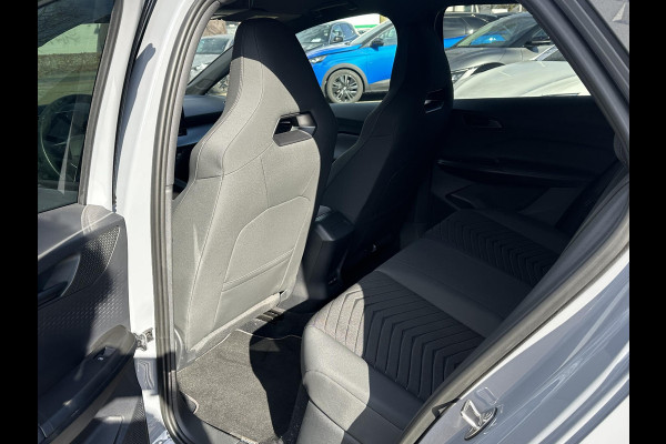 CUPRA Born Essential 62 kWh | SOH 91% | STOELVERWARMING | APPLECARPLAY / ANDROID AUTO | ADAP. CRUISE | ACHTERUITRIJCAMERA | KEYLESS | 3 FASE | 12 MND BOVAG GARANTIE |