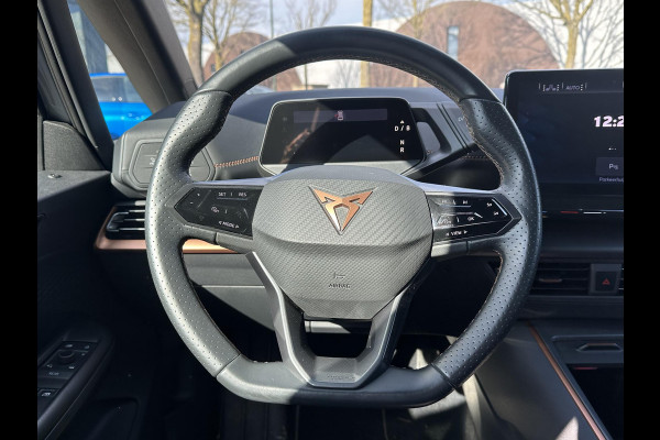 CUPRA Born Essential 62 kWh | SOH 91% | STOELVERWARMING | APPLECARPLAY / ANDROID AUTO | ADAP. CRUISE | ACHTERUITRIJCAMERA | KEYLESS | 3 FASE | 12 MND BOVAG GARANTIE |