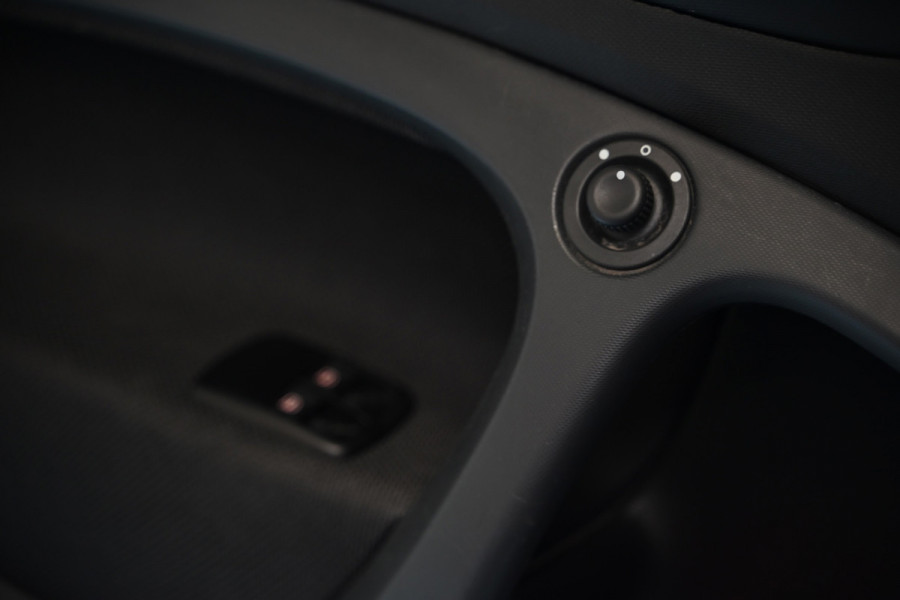 Smart Fortwo cabrio - Stuurverwarming - Leer - Cruise control - Stoelverwarming - LED - Achteruitrijcamera EQ Comfort PLUS 18 kWh