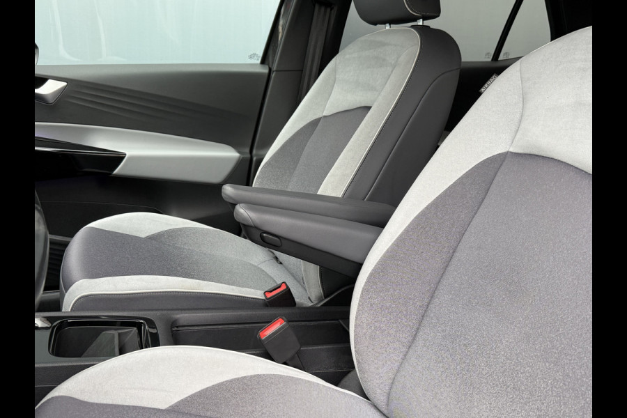 Volkswagen ID.3 BWJ 2020 | First Plus 58 kWh 204PK | STOEL&STUUR VERW | CAMERA A | CLIMA | NAVI | CARPLAY