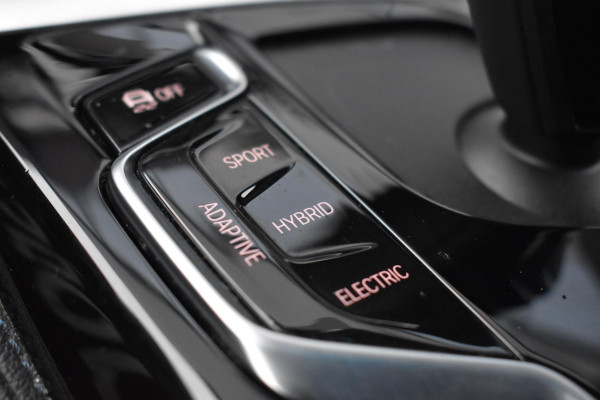 BMW 5 Serie 530e M-Sport Lane Pano Camera 20" HK