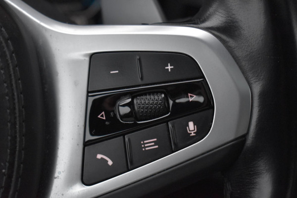 BMW 5 Serie 530e M-Sport Lane Pano Camera 20" HK