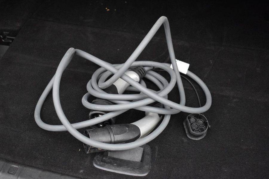 BMW 5 Serie 530e M-Sport Lane Pano Camera 20" HK