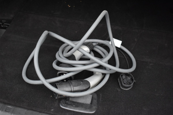 BMW 5 Serie 530e M-Sport Lane Pano Camera 20" HK