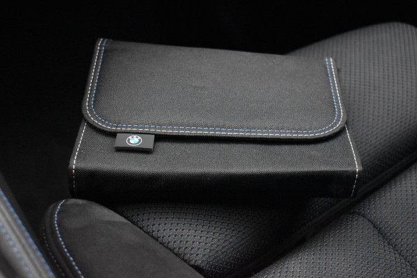 BMW 5 Serie 530e M-Sport Lane Pano Camera 20" HK