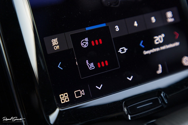 Volvo XC60 2.0 T8 Plug-in hybrid AWD Ultimate Dark Long range Luchtvering | Bowers&Wilkins | Zwenkbare trekhaak | Panorama dak | Wol interieur |