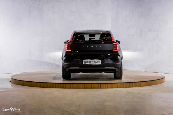 Volvo EX30 Cross Country Twin Motor Performance Ultra 69 kWh | Nieuw | Adaptieve cruise | Panorama dak | Harman Kardon | Memory | Blis |