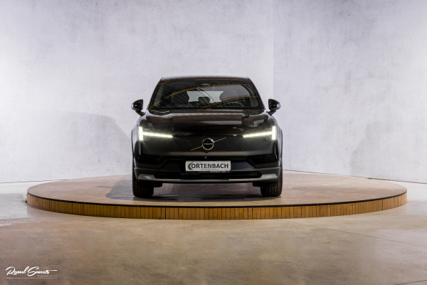 Volvo EX30 Cross Country Twin Motor Performance Ultra 69 kWh | Nieuw | Adaptieve cruise | Panorama dak | Harman Kardon | Memory | Blis |
