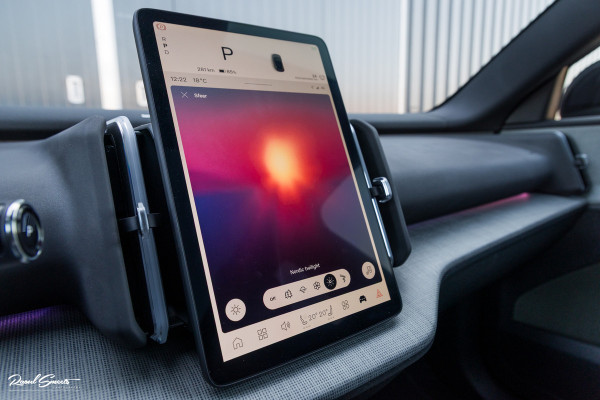 Volvo EX30 Cross Country Twin Motor Performance Ultra 69 kWh | Nieuw | Adaptieve cruise | Panorama dak | Harman Kardon | Memory | Blis |