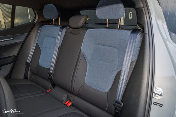 Volvo EX30 Cross Country Twin Motor Performance Ultra 69 kWh | Nieuw | Adaptieve cruise | Panorama dak | Harman Kardon | Memory | Blis |