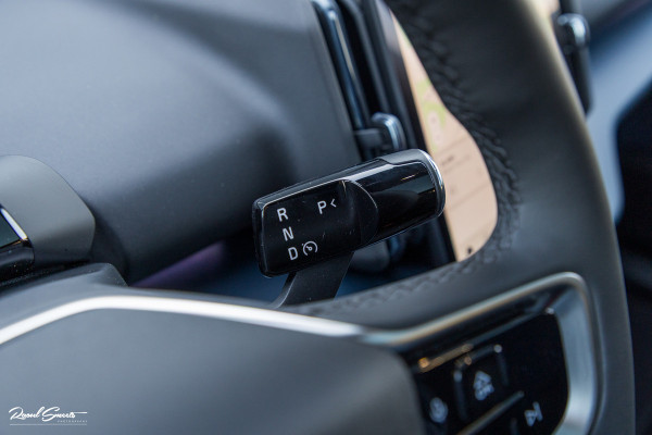 Volvo EX30 Cross Country Twin Motor Performance Ultra 69 kWh | Nieuw | Adaptieve cruise | Panorama dak | Harman Kardon | Memory | Blis |