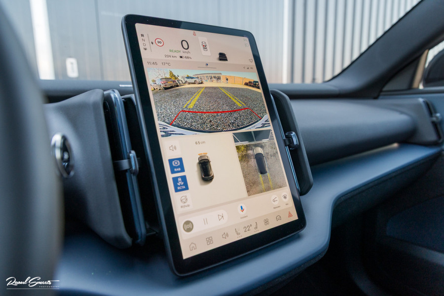 Volvo EX30 Cross Country Twin Motor Performance Ultra 69 kWh | Nieuw | Adaptieve cruise | Panorama dak | Harman Kardon | Memory | Blis |